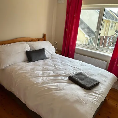 Fab Location For Exploring Clare 度假居 恩尼斯