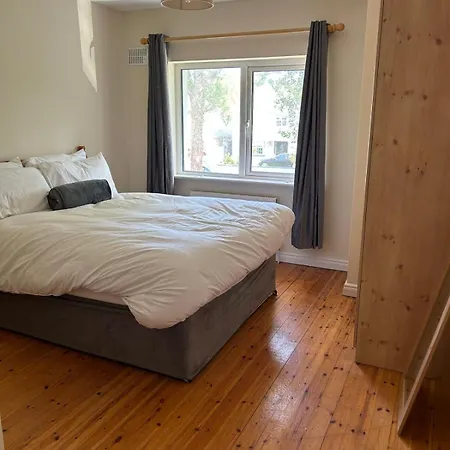 Fab Location For Exploring Clare 恩尼斯