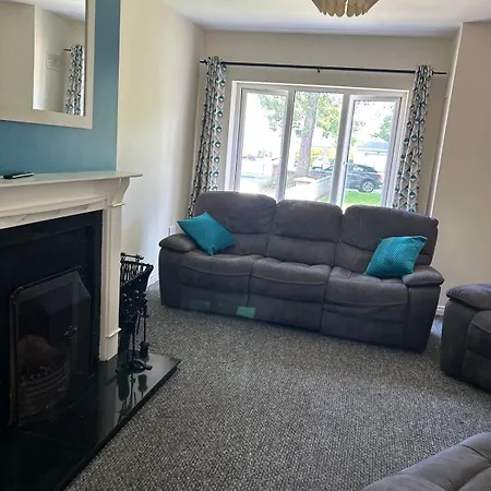 Fab Location For Exploring Clare Holiday home *