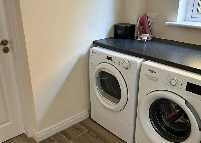 Fab Location For Exploring Clare Feriehus